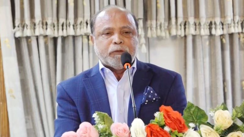 ‘হজযাত্রীপ্রতি ৩০ হাজার টাকা বেশি নিয়ে আমরা ভাগ করে নেব’